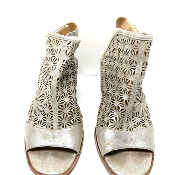 Vince Camuto Kalison Open Toe‎ Stacked Heel Sandal Size 9.5 - Picture 2 of 8